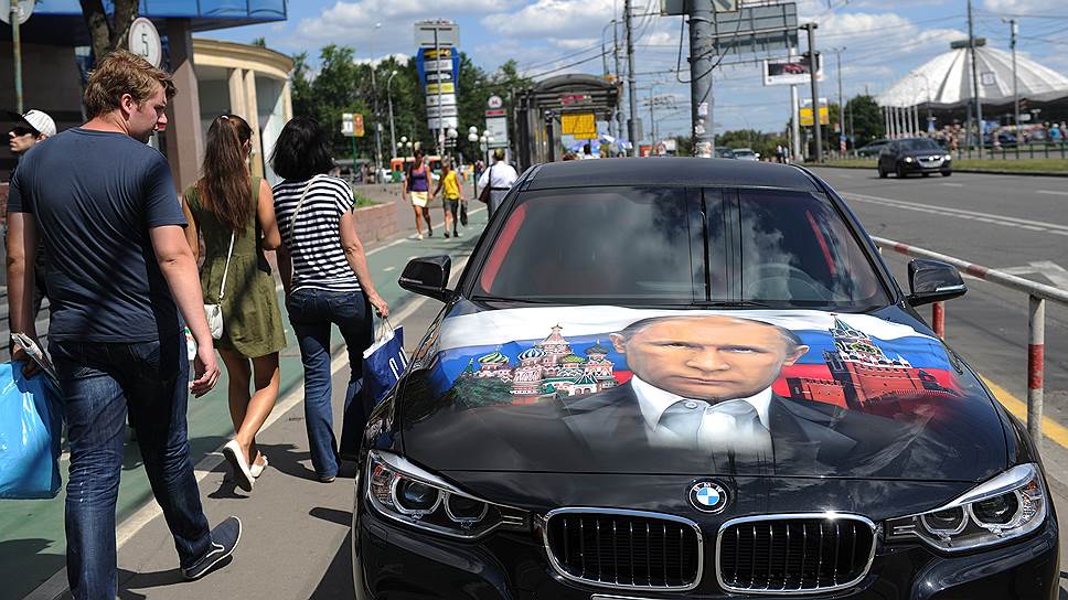 Почему половина россиян затруднилась с выбором достижений Владимира Путина за 2015 год