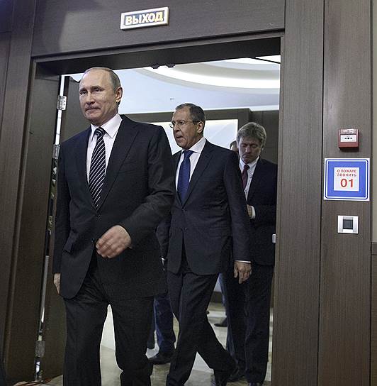 Президент России Владимир Путин и министр иностранных дел России Сергей Лавров 
