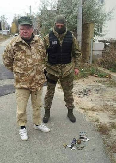 24 октября 2014 года глава СБУ Валентин Наливайченко заявил об аресте на Украине Николая Гречишкина, назвавшего себя «генералом ФСБ». Позже выяснилось, что он не работал в ФСБ, а ранее был помощником депутата Госдумы. 26 декабря задержанный был освобожден при обмене пленными
