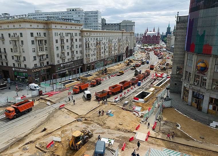 Масштабная переделка Тверской улицы от Моховой до Пушкинской площади стоит 896 млн руб.