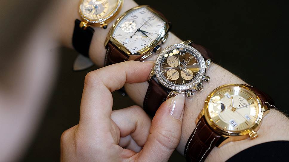 Почему экспорт швейцарских часов падал 11 месяцев подряд