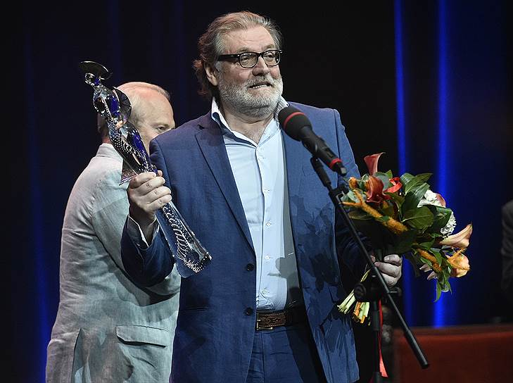 Актер Владимир Симонов, получивший награду в номинации «Лучшая мужская роль» (Минетти «Минетти»)
