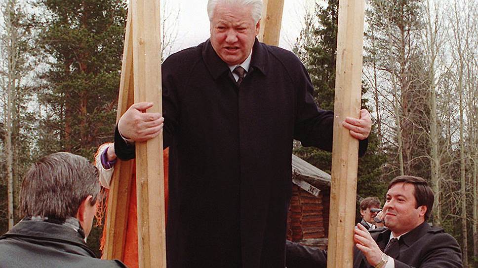 Президентские выборы ельцина. Ельцин выборы 1996. Предвыборная кампания Ельцина 1996. Ельцин в Архангельске 1996. Предвыборный штаб Ельцина 1996.