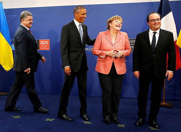 Слева направо: президент Украины Петр Порошенко, президент США Барак Обама, канцлер Германии Ангела Меркель и президент Франции Франсуа Олланд 