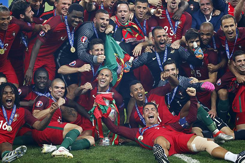 Сборная Португалии впервые выиграла чемпионат Европы по футболу