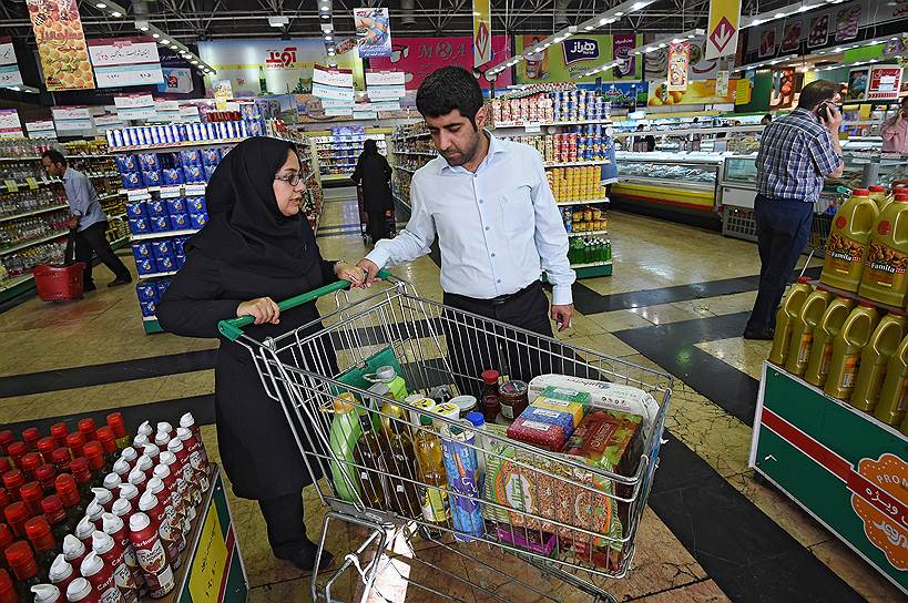 Сетевой гипермаркет «Шахрзад» вполне может составить конкуренцию традиционным тегеранским базарам и маленьким лавочкам ремесленников