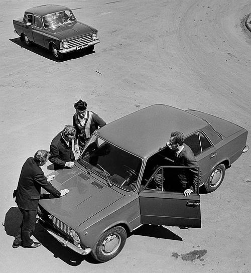 19 апреля 1970 года, на три года раньше запланированного срока, состоялся запуск Волжского автомобильного завода — с главного конвейера сошли первые шесть автомобилей ВАЗ-2101 «Жигули», сконструированные по лицензии с модели FIAT-124