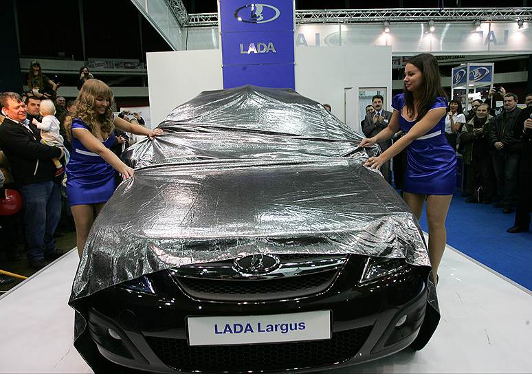 В июле 2012 года стартовали продажи первой совместной разработки АвтоВАЗа и Renault — автомобиля Lada Largus, представляющего собой адаптированный под российский рынок автомобиль Dacia Logan MCV