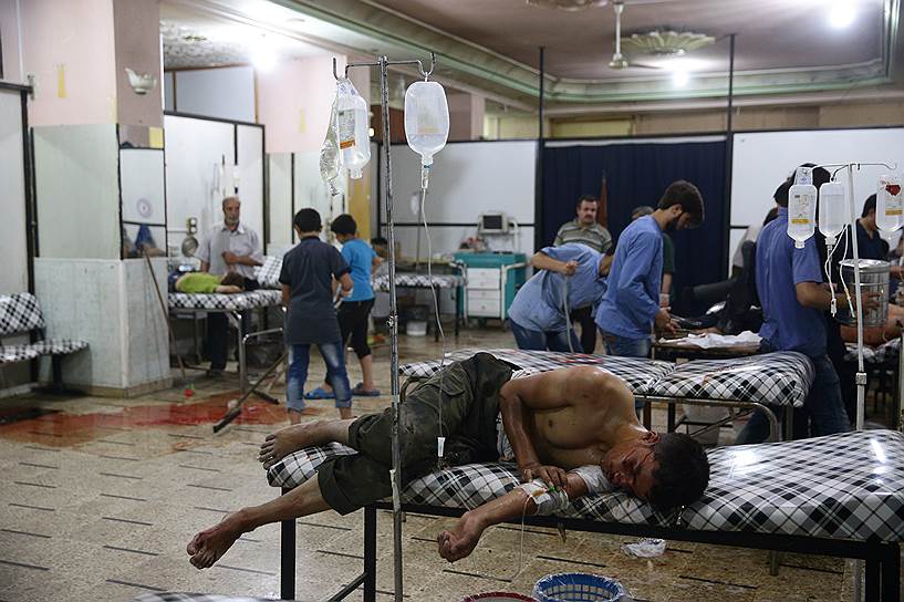 Дамаск, Сирия. Раненные во время обстрелов удерживаемого повстанцами города Дума