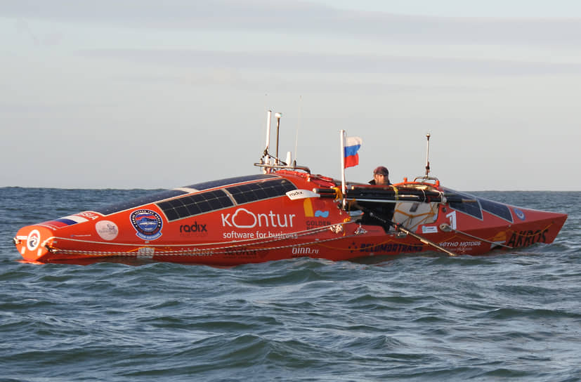 В 2018 году Федор Конюхов совершил переход на весельной лодке «Акрос» через южную часть Тихого океана от Новой Зеландии до Чили за 154 дня 13 часов 37 минут
