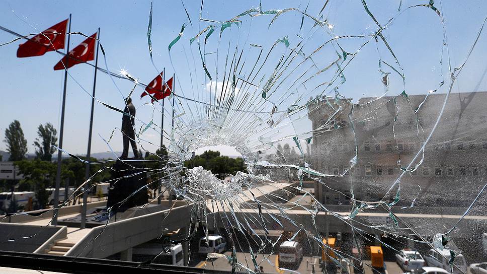 Кого подозревают в попытке госпереворота в Турции