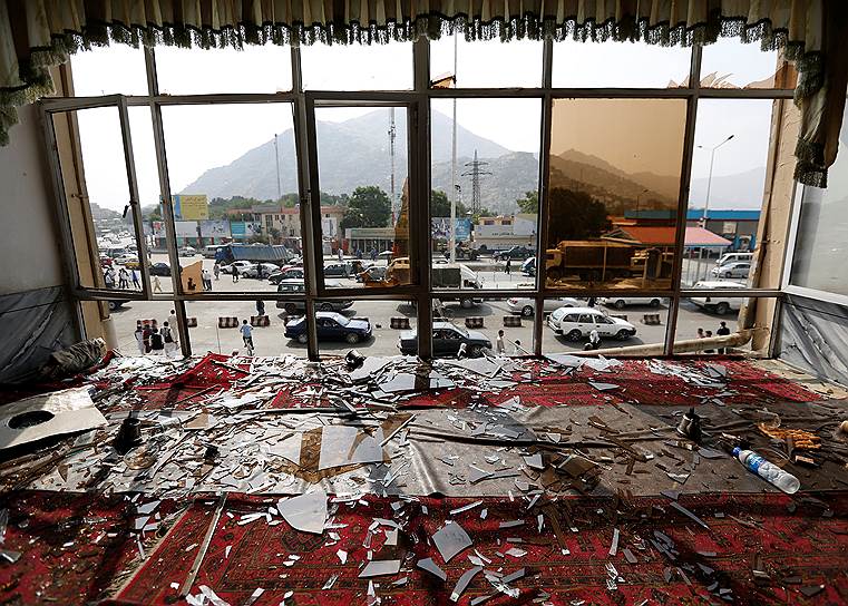 Кабул, Афганистан. Ресторан, пострадавший во время теракта  