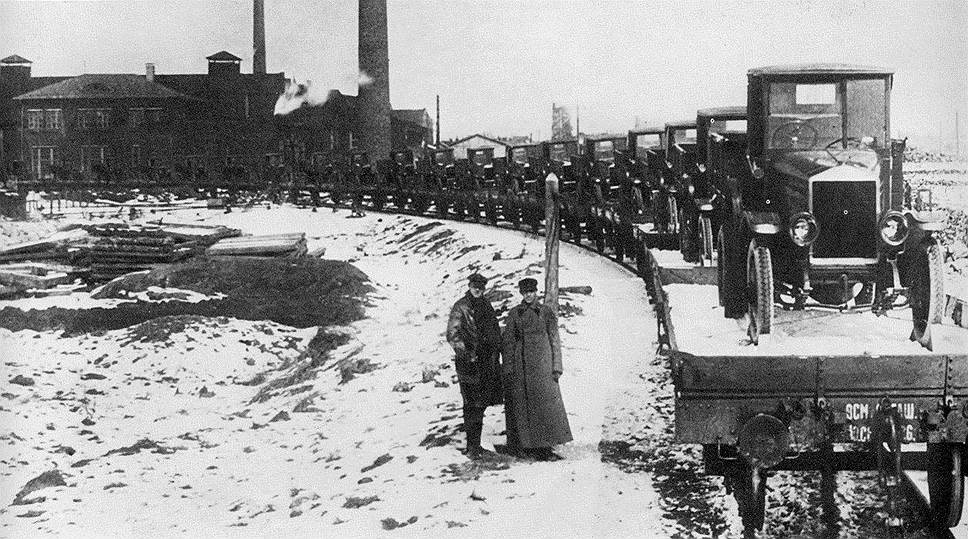 В 1927 году директором завода был назначен Иван Лихачев, занимавший этот пост 12 лет. Тогда же решили реконструировать завод, и его территория расширилась до нынешних размеров