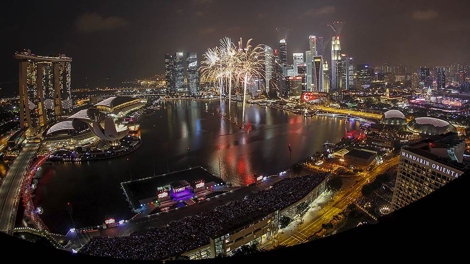 В 2015 году Сингапур посетили 15,2 млн иностранных туристов, при этом 11,6 млн из них — жители Азии. В целом туризм в стране непрерывно растет с 1965 года