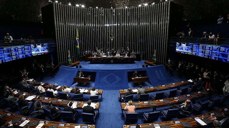 Как бразильский сенат отдал Дилму Руссефф под суд