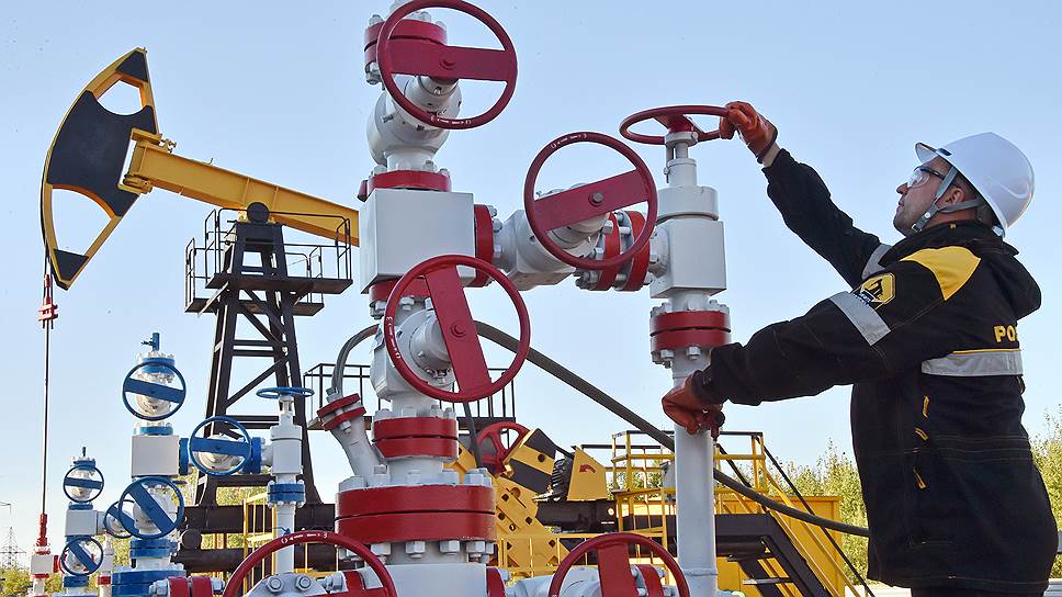 Как «Роснефти» в августе удалось замедлить падение добычи