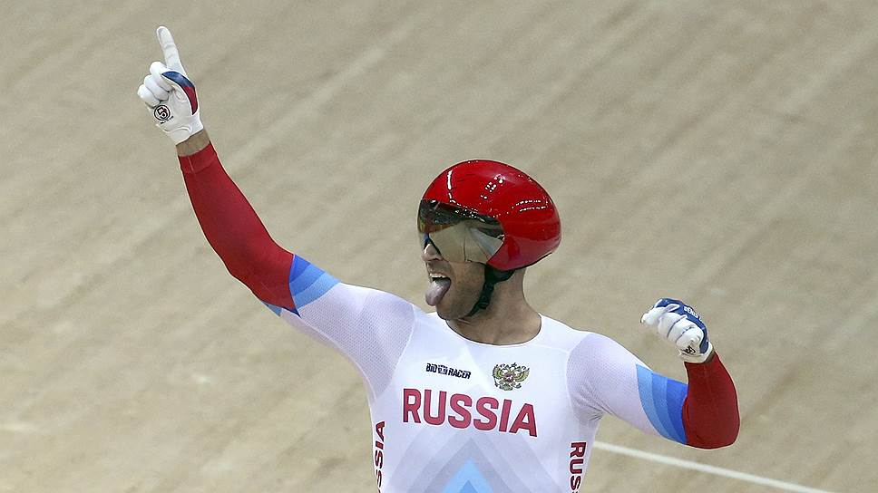 Как Денис Дмитриев выиграл бронзу в спринтерских соревнованиях на велотреке