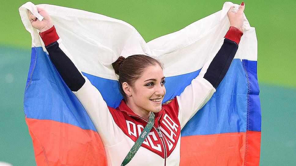 Алия Мустафина снова стала олимпийской чемпионкой на брусьях