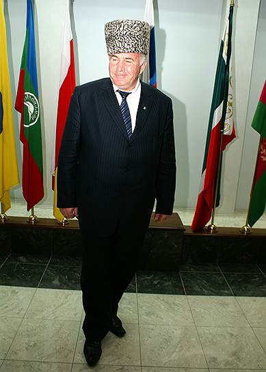 Председатель Координационного совета мусульман Северного Кавказа Исмаил Бердиев 