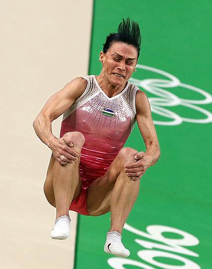 Спортивная гимнастка Оксана Чусовитина 