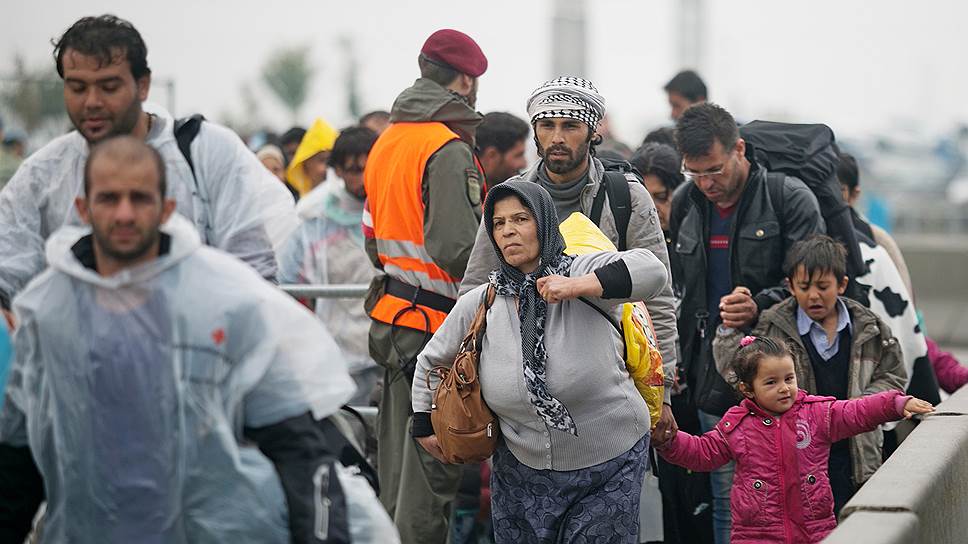 Германия ожидает 300 тысяч беженцев