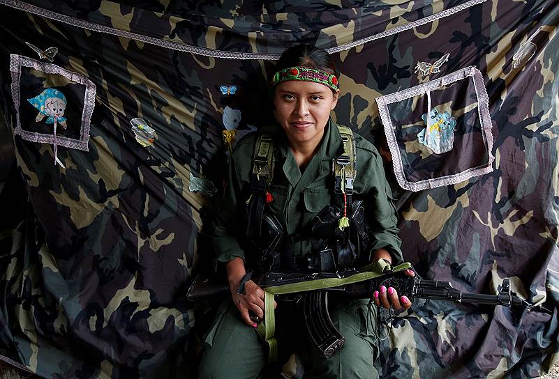 Член FARC Лиди. Как утверждают лидеры военной группировки, 40% повстанцев — женщины
