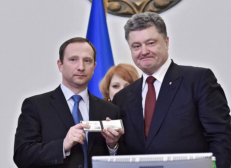 Новый глава администрации президента Украины Игорь Райнин (слева) и президент Украины Петр Порошенко