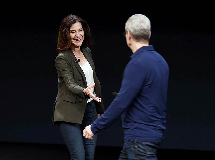 На фото: вице-президент корпорации Apple Сьюзан Праско
