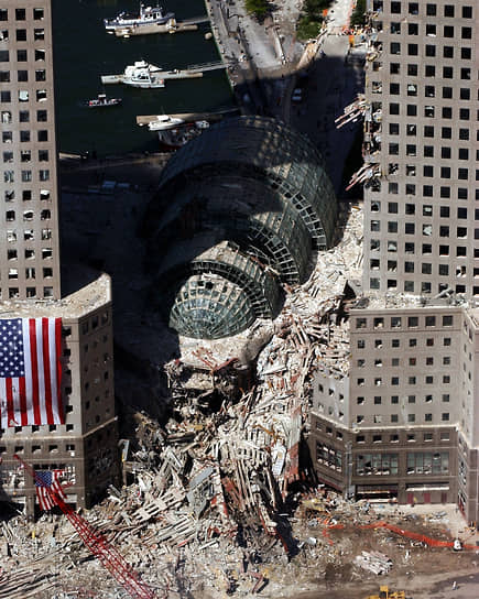 Ущерб, нанесенный Нью-Йорку 11 сентября, оценивался в $36 млрд. Территорию, где стояли башни ВТЦ, расчищали более восьми месяцев. Западное крыло Пентагона, которое было разрушено, полностью восстановили через год