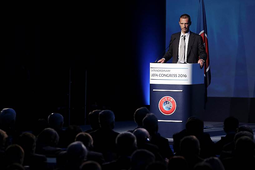 14 сентября. Глава Футбольной ассоциации Словении Александер Чеферин (на фото) стал новым президентом Союза европейских футбольных ассоциаций (UEFA)