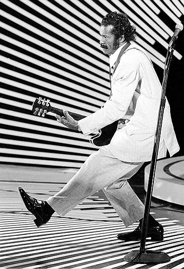 В мае 1955 года Чак Берри начинал работу над первым студийным альбомом и выпустил сингл Maybellene. Композиция была распродана тиражом более миллиона экземпляров и заняла первое место в американском хит-параде в категории ритм-энд-блюза, а в сентябре добралась до пятой строчки в главном национальном хит-параде США — Billboard Hot 100