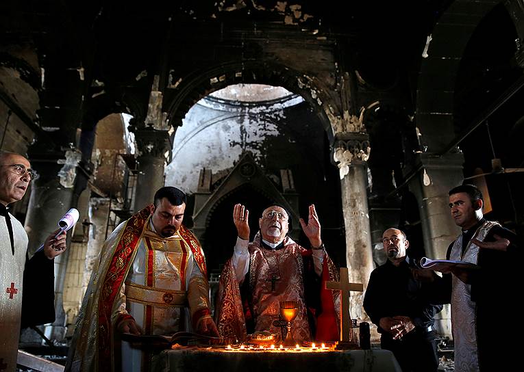 Каракош. Богослужение в соборе Непорочного Зачатия после освобождения от боевиков «Исламского государства» 