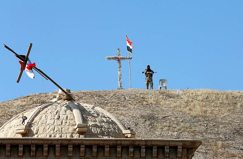 Каракош. Солдат-христианин охраняет храм Св. Варвары 