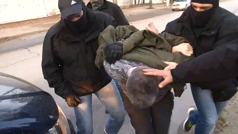 ФСБ распространила видеозапись показаний арестованных в Севастополе украинцев