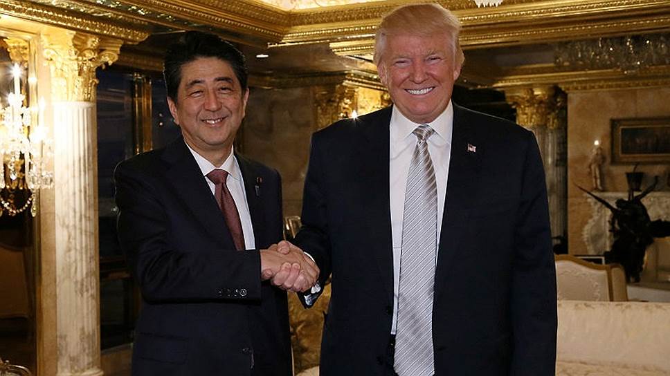 Как Дональд Трамп провел встречу с премьер-министром Японии