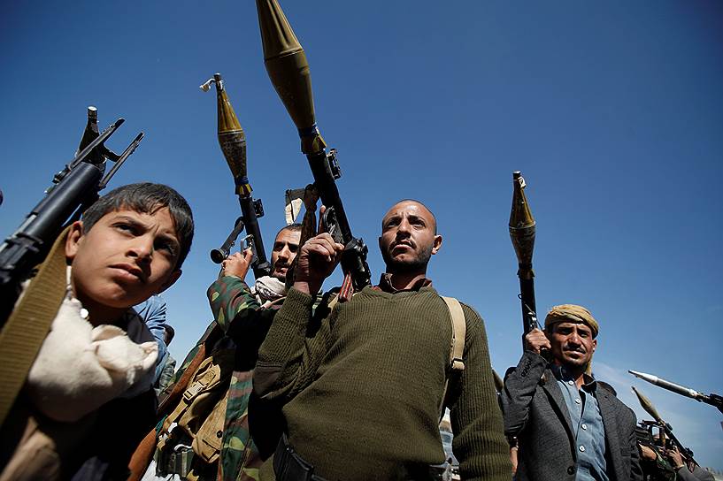 Сана, Йемен. Хуситы во время мобилизационных сборов противников действующей власти