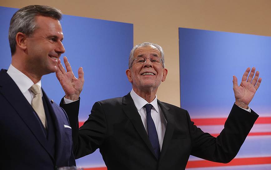 Избранный президент Австрии Александр Ван дер Беллен (справа) и кандидат в президенты Австрии от Австрийской партии свободы Норберт Хофер
