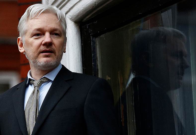 Основатель сайта WikiLeaks Джулиан Ассанж 
