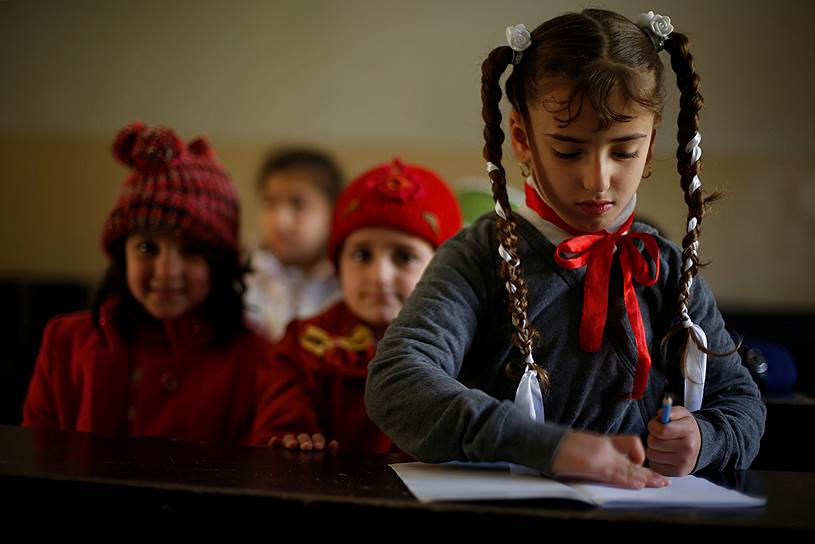 Мосул, Ирак. Дети во время занятий в школе