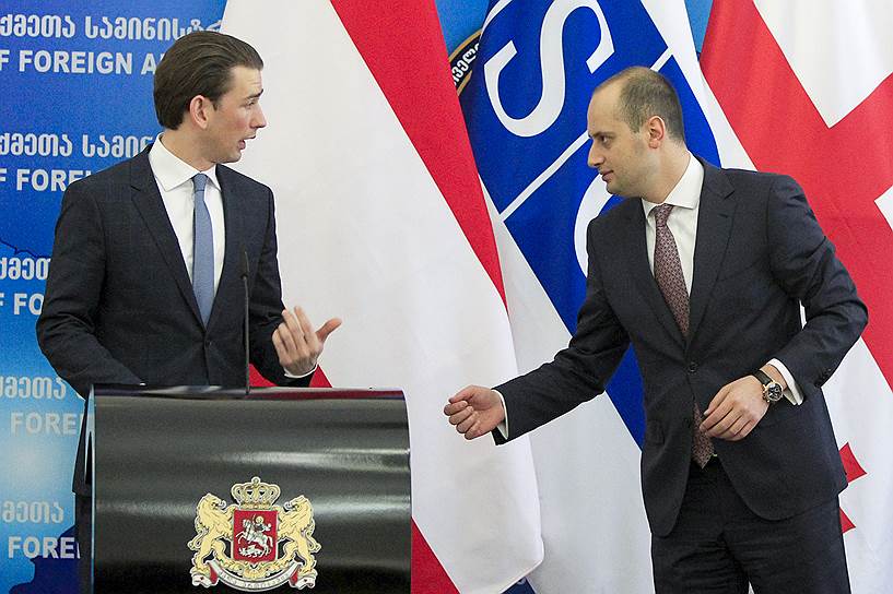 Действующий председатель ОБСЕ, министр иностранных дел Австрии Себастьян Курц (слева) и министр иностранных дел Грузии Михаил Джанелидзе
