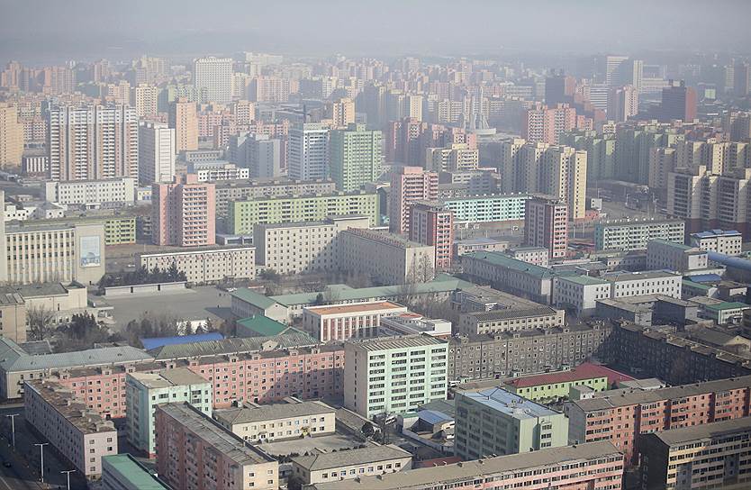 Пхеньян, Северная Корея. Вид на жилые кварталы столицы 