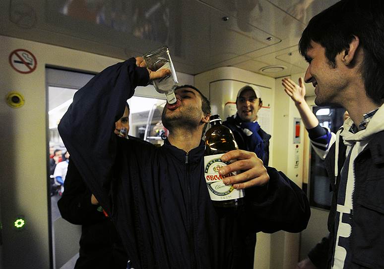 В МВД считают, что к моменту посадки в самолет у пассажиров уже не должно быть алкоголя