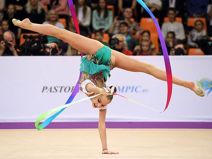 Российская гимнастка Арина Аверин