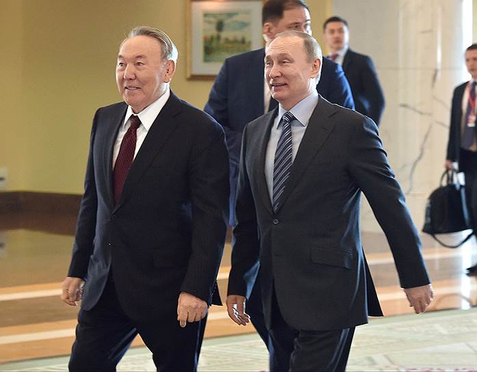 Президент Казахстана Нурсултан Назарбаев (слева) и президент России Владимир Путин