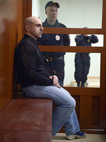 21 марта. Соучастник захвата заложников на Дубровке, совершенного осенью 2002 года, Хасан Закаев приговорен к 19 годам колонии строгого режима