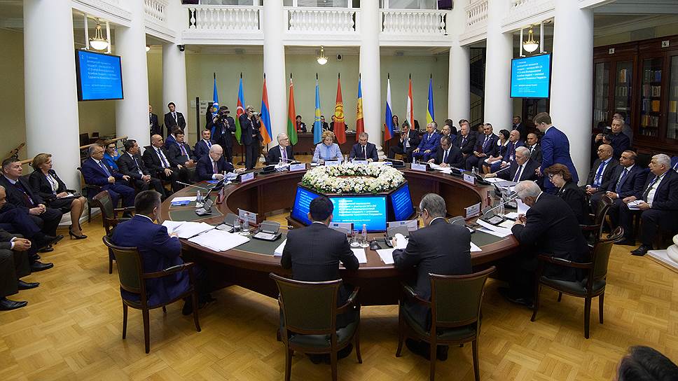 Как Россия попросила ОБСЕ разобраться с погромами российских банков в Киеве