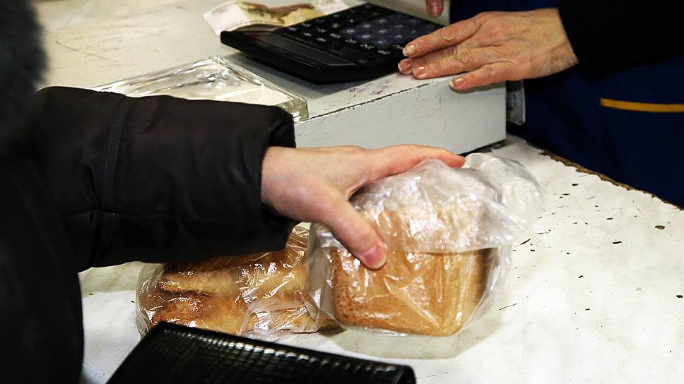 С чем были связаны проблемы с поставками хлеба в Дагестане