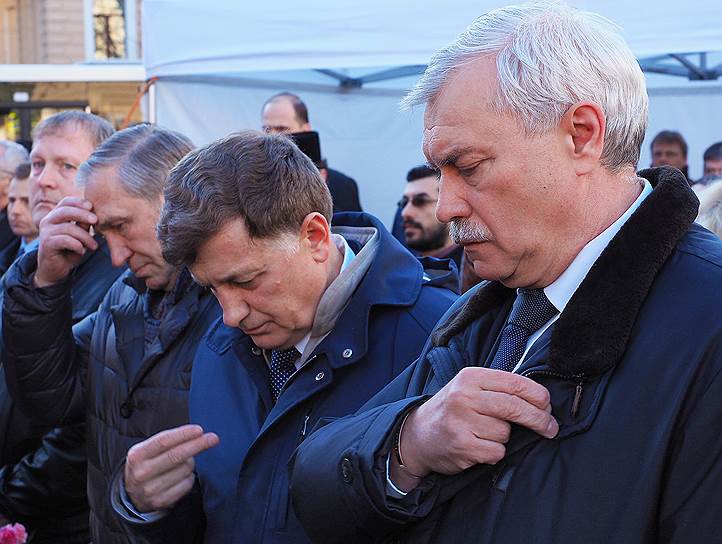 Губернатор Санкт-Петербурга Георгий Полтавченко на акции в память о жертвах теракта в метро