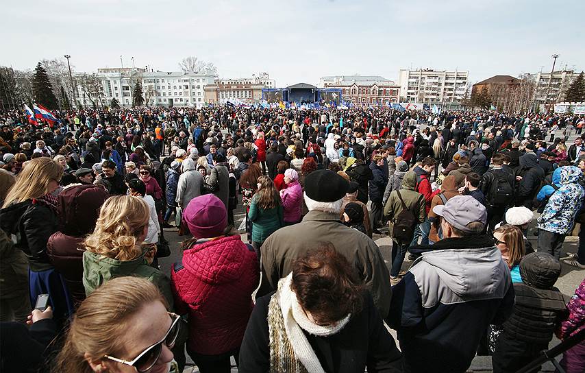 Митинг против экстремизма и терроризма на площади им. Куйбышева в Самаре