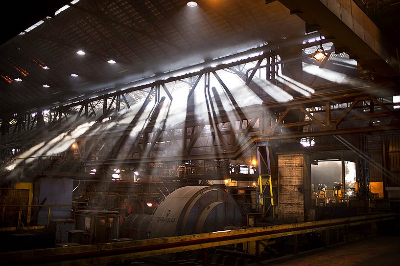Этот сталелитейный завод в кантоне Эанж на северо-востоке Франции был закрыт в 2013 году. Часть сотрудников была переведена на соседние заводы, а кто-то так и остался безработным